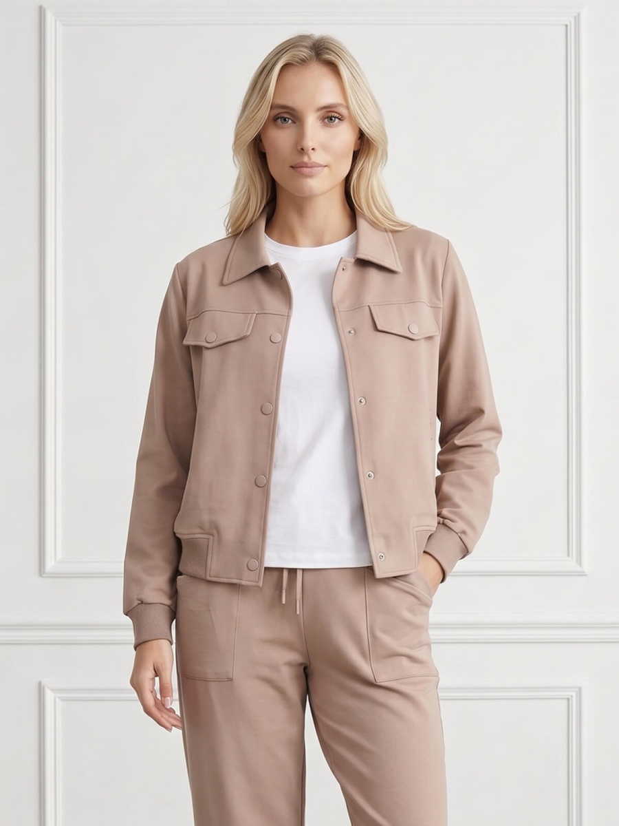 Rozpinana bluza damska Megi z kołnierzykiem Beżowa - W260102 (2).jpg