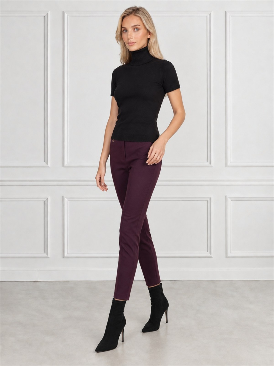 Obcisły sweter golf damski na krótki rękaw Czarny - J261952