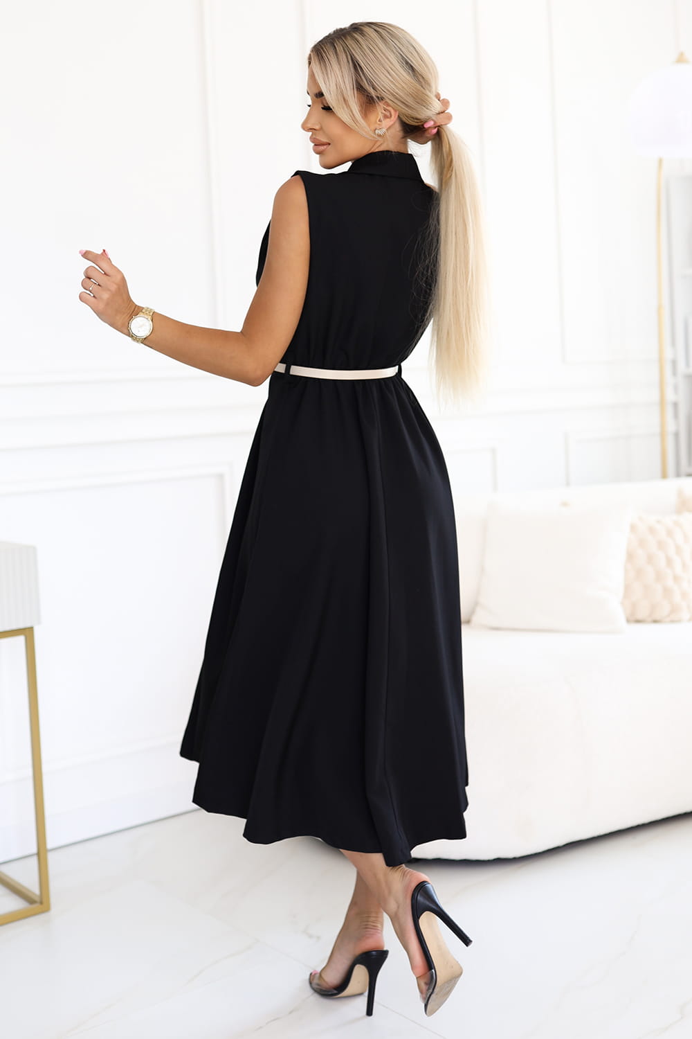 67547596-3 Elegancka szmizjerka midi ze złotymi guzikami i paskiem - CZARNA-3