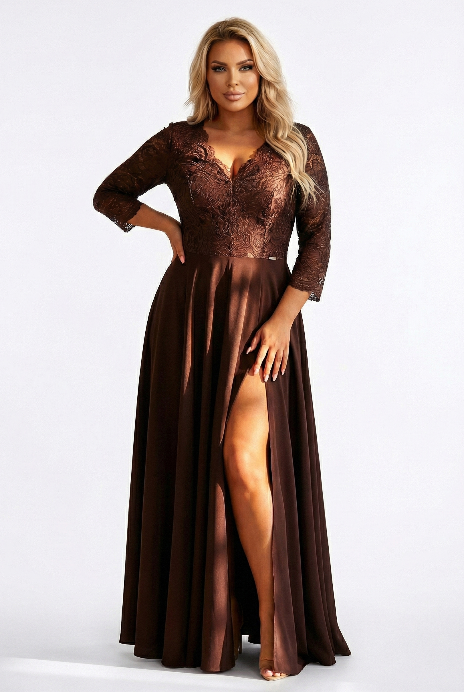 68004309-14 AMBER elegancka długa koronkowa suknia z dekoltem - czekolada-10