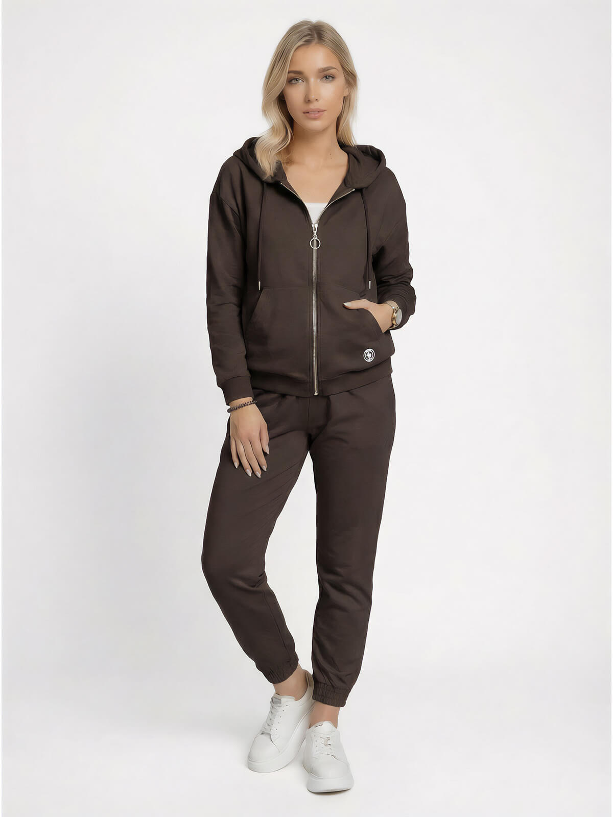 Bluza damska Megi kangurka rozpinana z kapturem Czekoladowa - W230045 (1).jpg