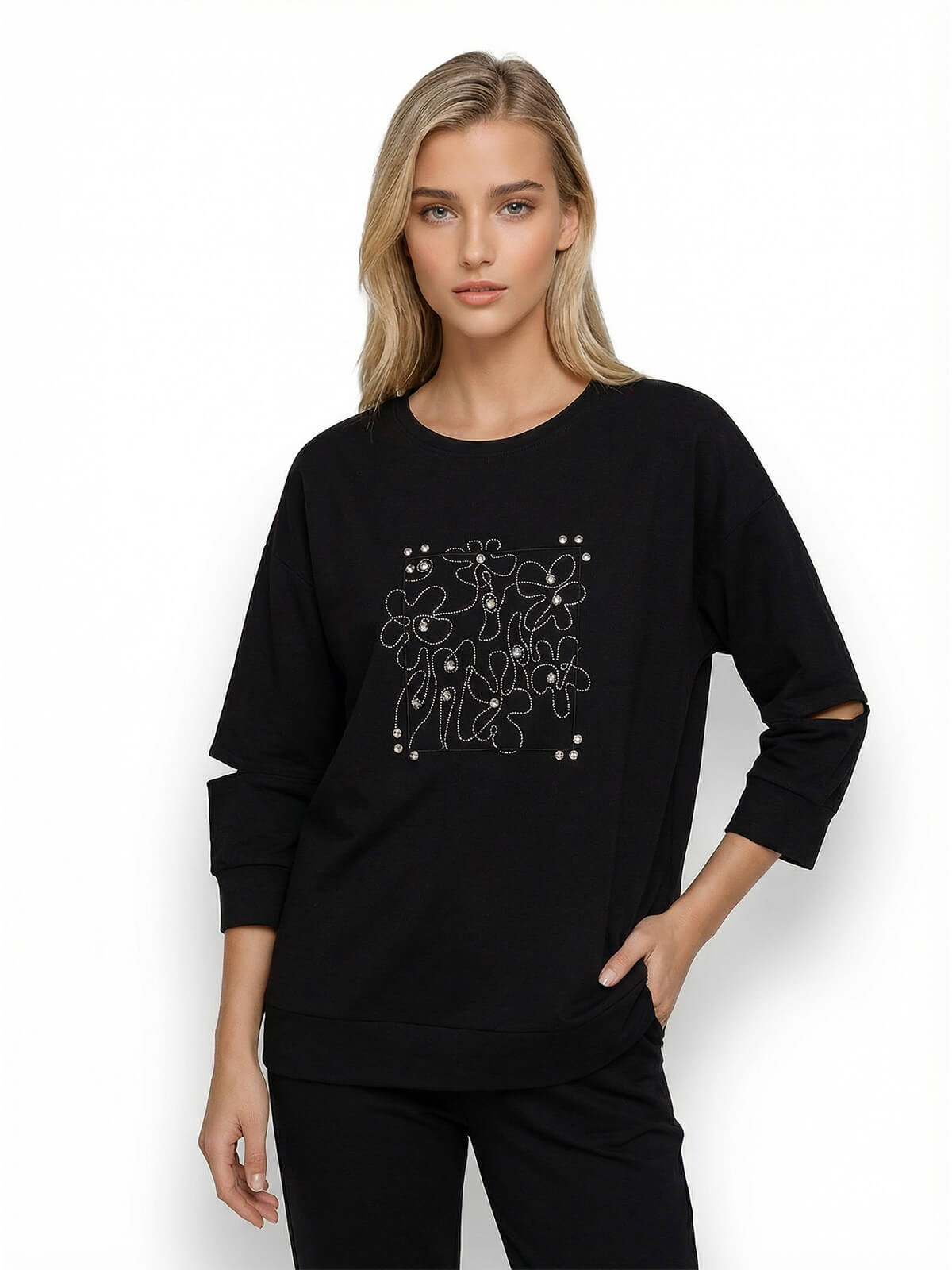 Bluza Megi z haftem i dżetami rękaw 34 Czarna - J252478 (1).jpg