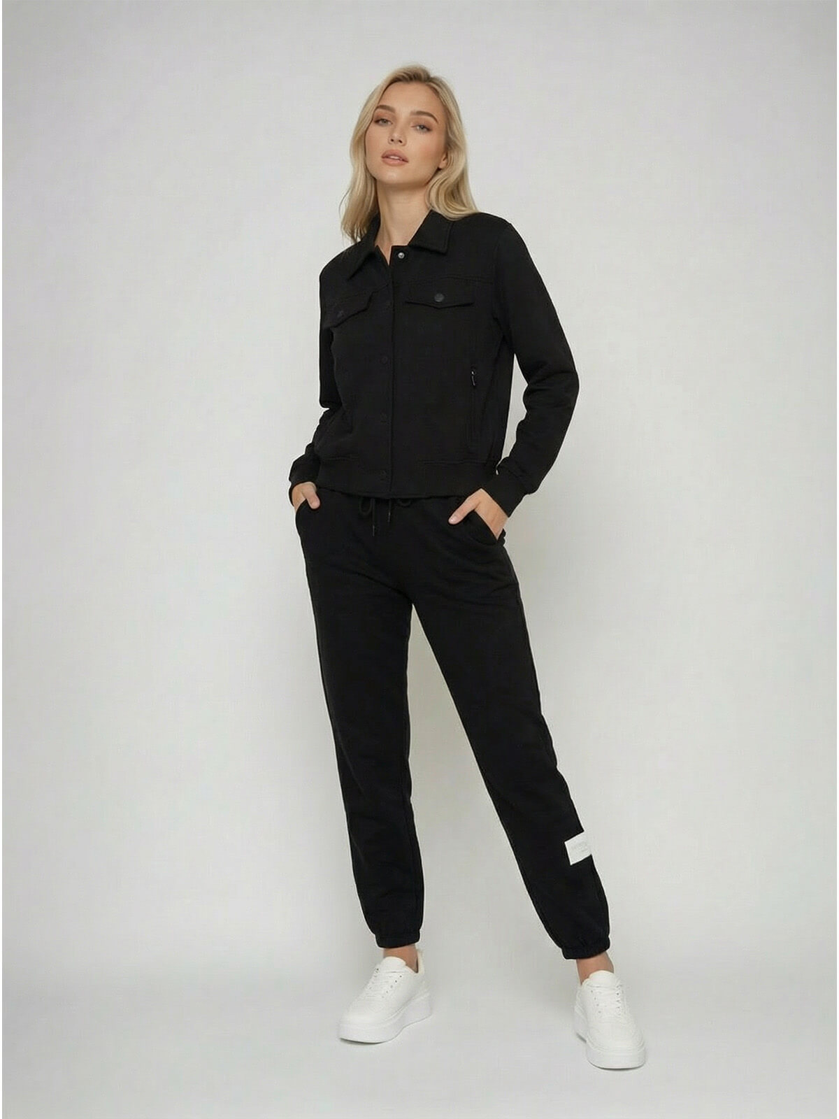 Rozpinana bluza damska Megi z kołnierzykiem Czarna - W260102 (2).jpg
