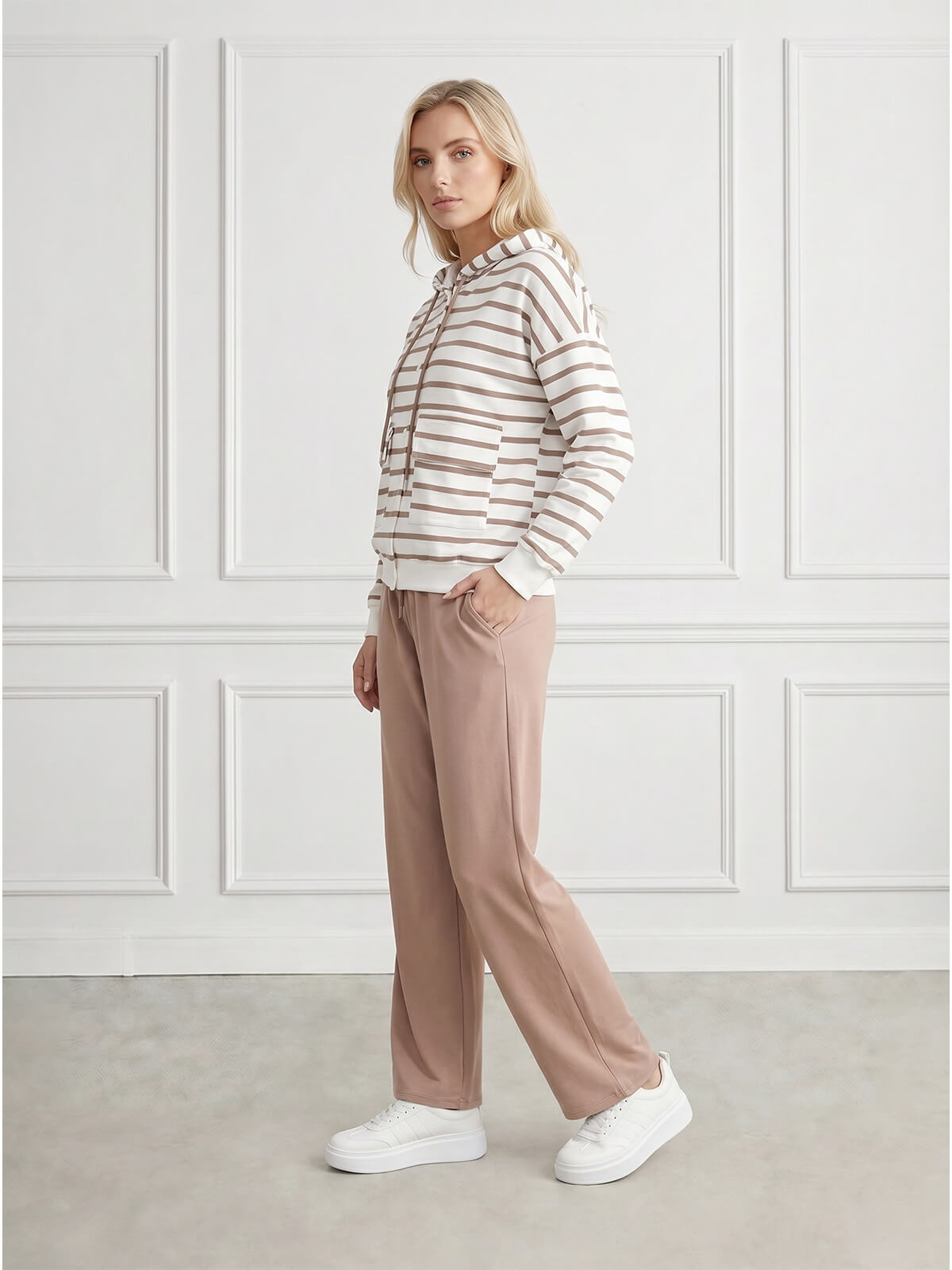 Bluza dresowa damska Megi rozpinana z kapturem w paski ŚmetankowaBeżowa - W260945 (3).jpg
