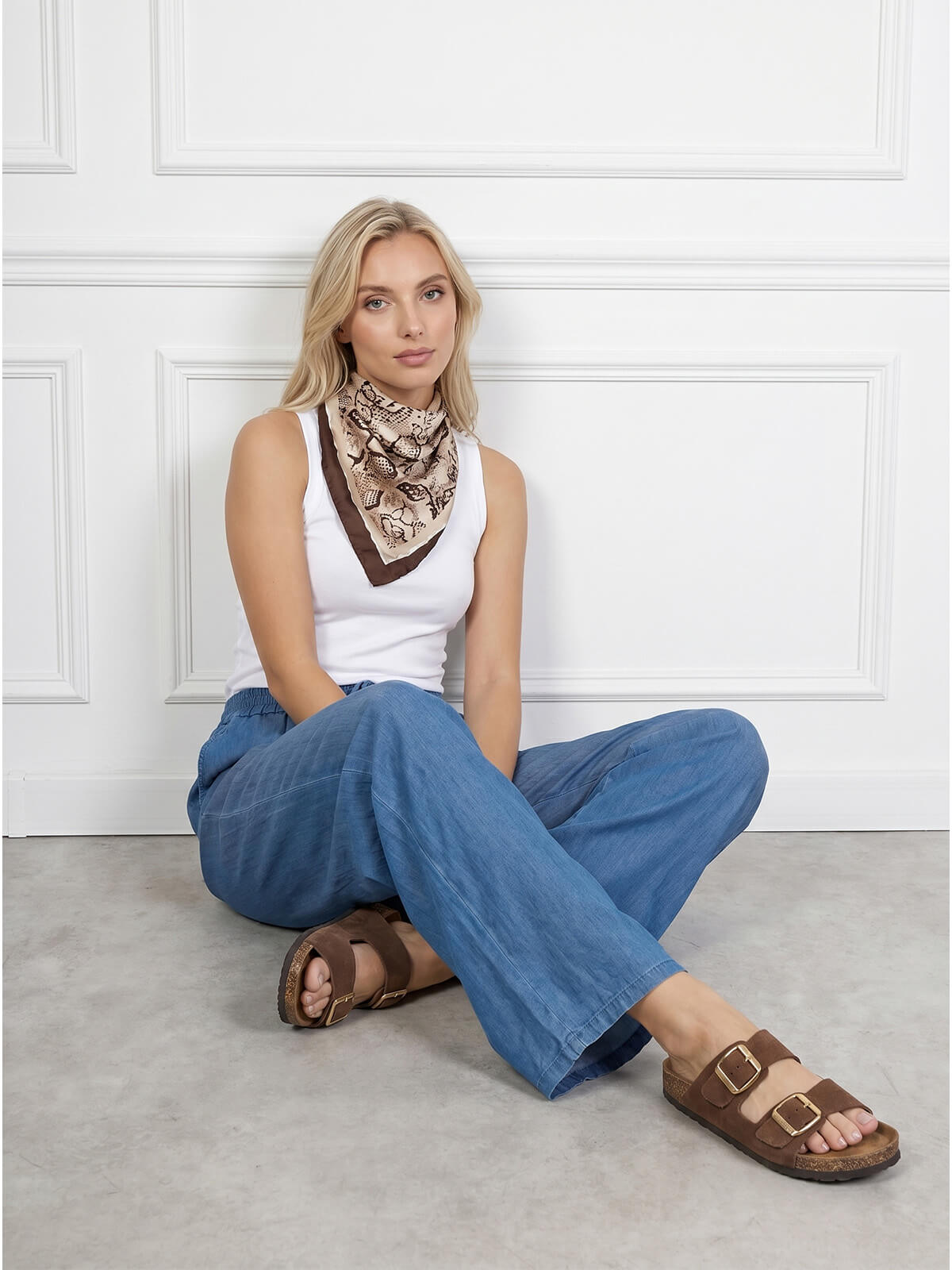 Letnie spodnie palazzo z gumką w pasie Pink Fashion C.Niebieski Jeans - W251132 (6).jpg