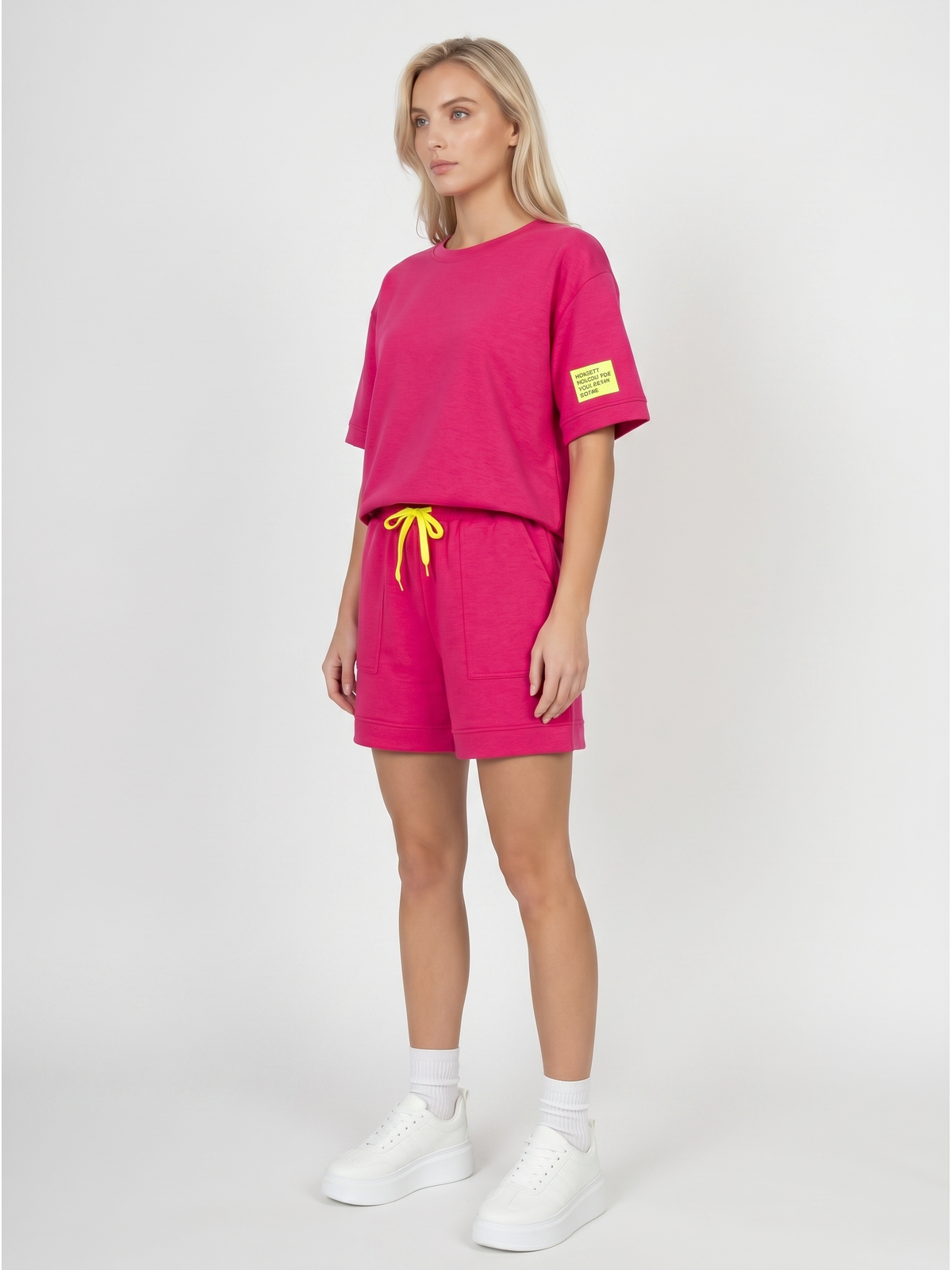Komplet dresowy damski Pink Fashion - Bluza/Szorty Różowy - W251027