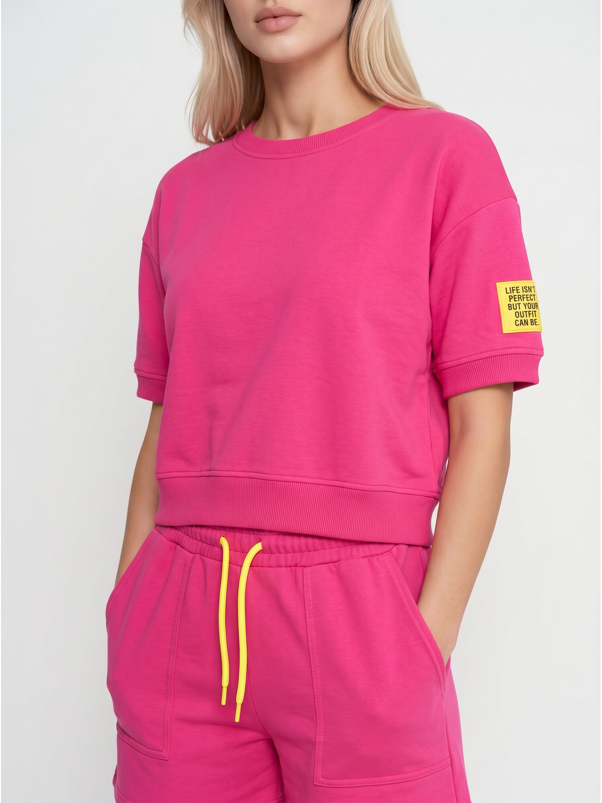 Komplet dresowy damski Pink Fashion - Bluza/Szorty Różowy - W251027
