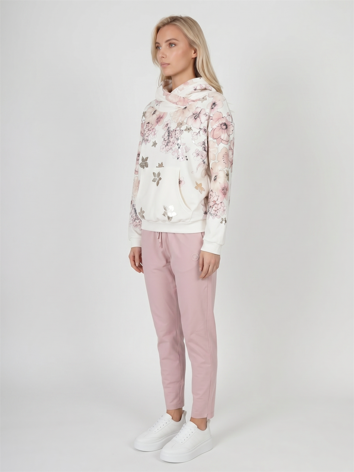Bluza damska Megi z kapturem Śmietankowa/Różowa w kwiaty - J260028