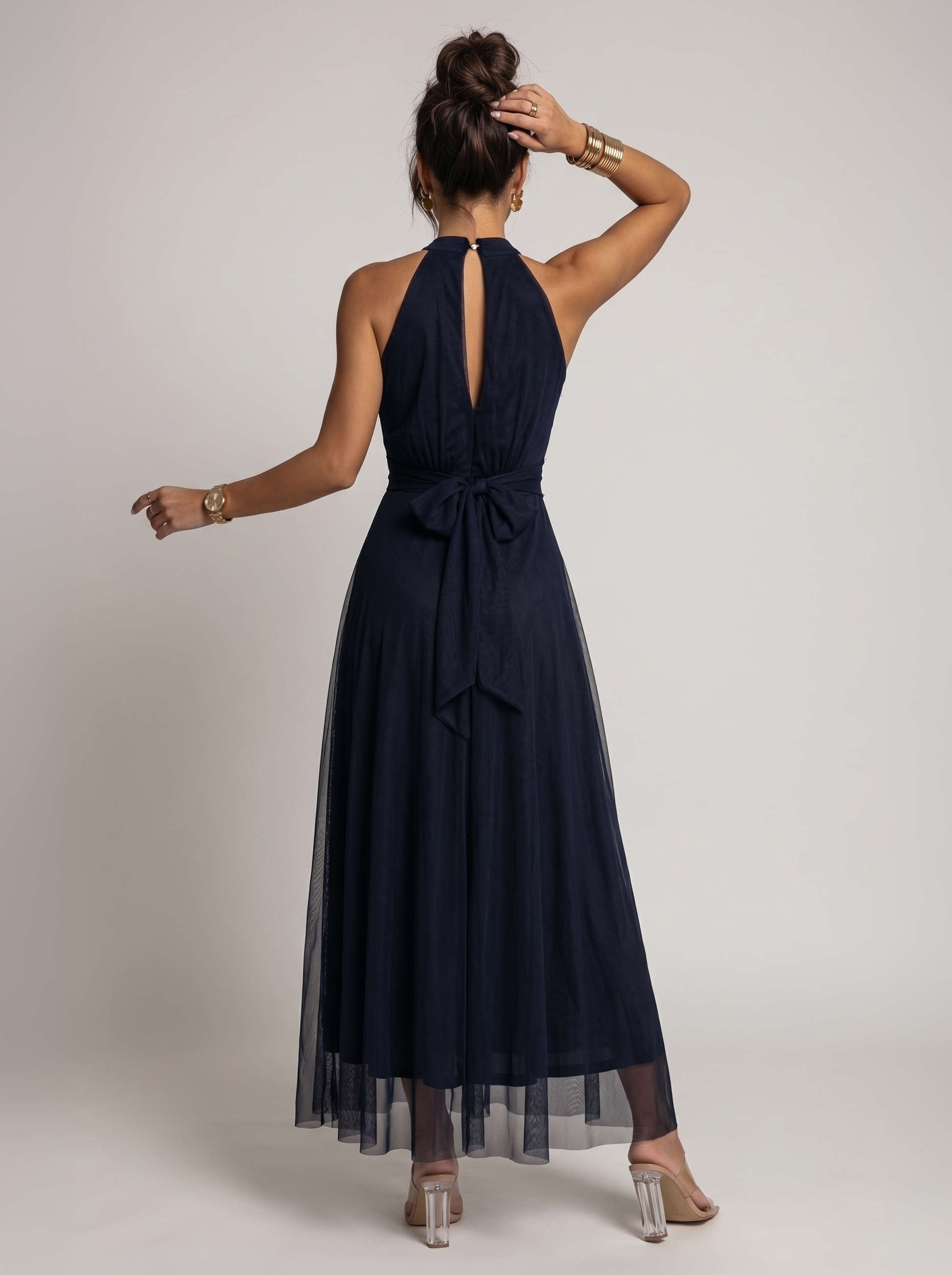 662-3 Elegancka sukienka wieczorowa maxi halter z tiulem i wiązaniem w talii - granatowa-9 68431 
