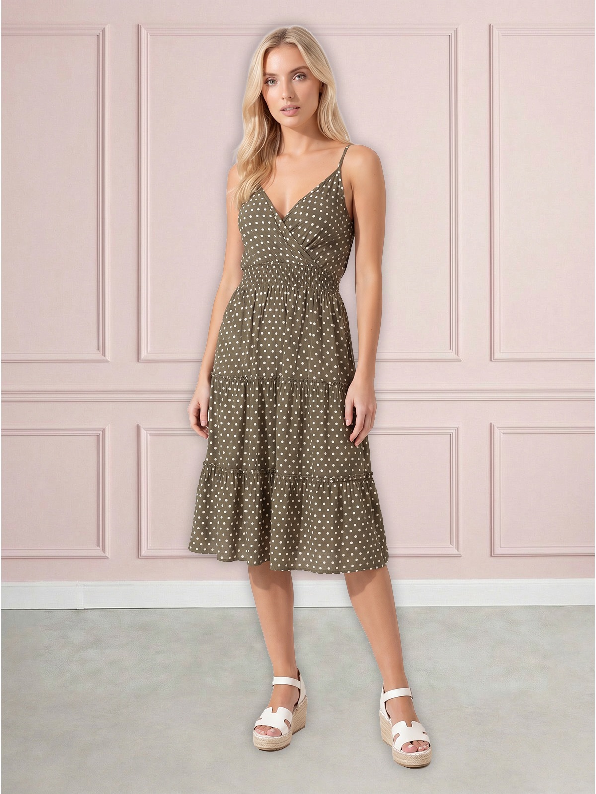Letnia sukienka midi na ramiączka w groszki Pink Fashion Khaki - W261351