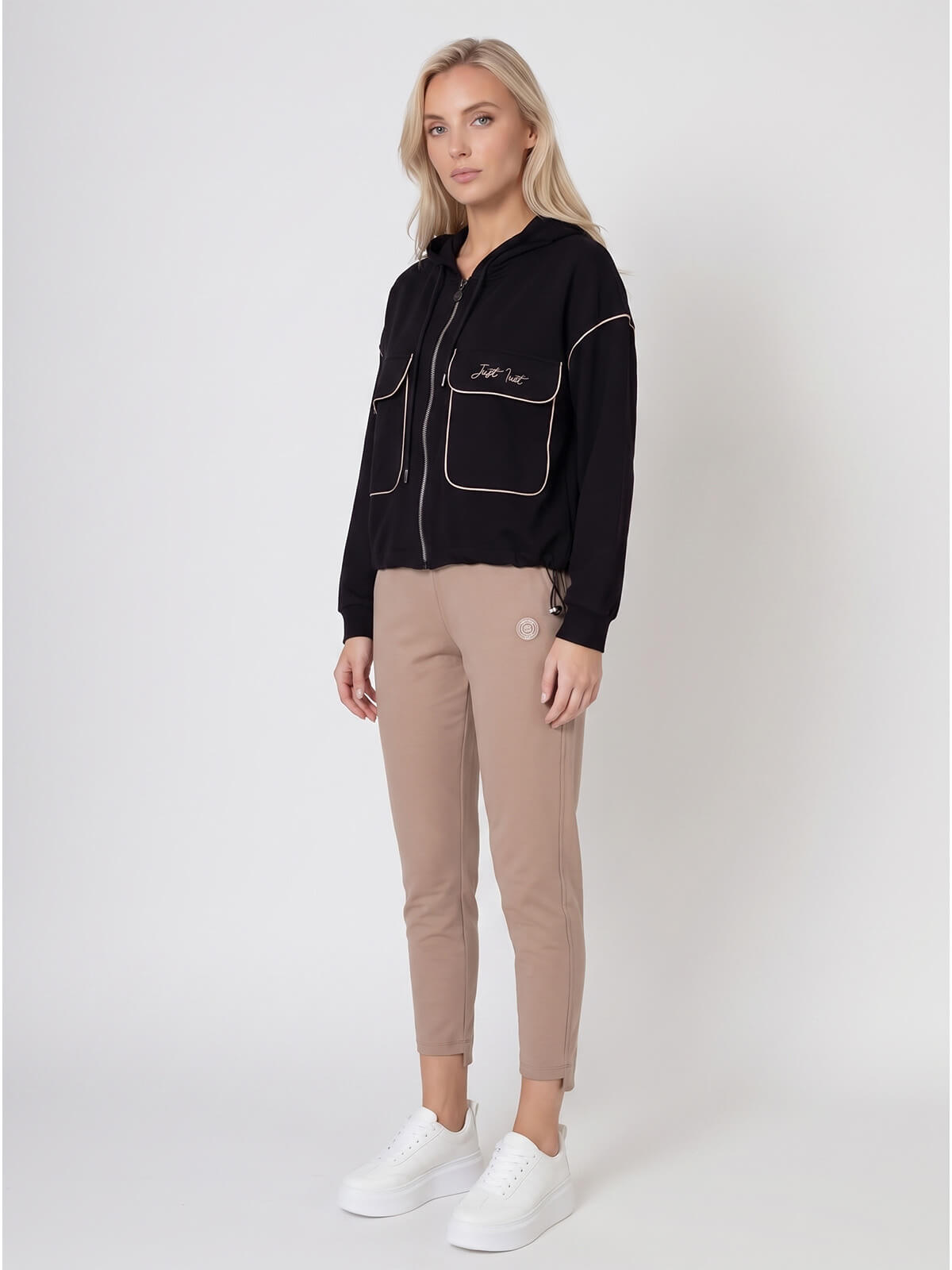 Bluza damska Megi rozpinana z kapturem Czarna - W261377 (3).jpg