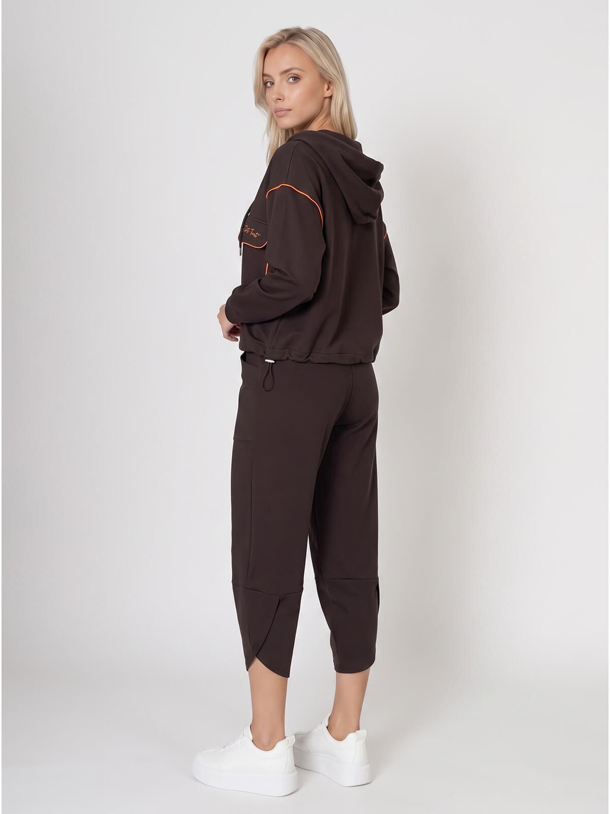 Bluza damska Megi rozpinana z kapturem Czekoladowa - W261377 (4).jpg