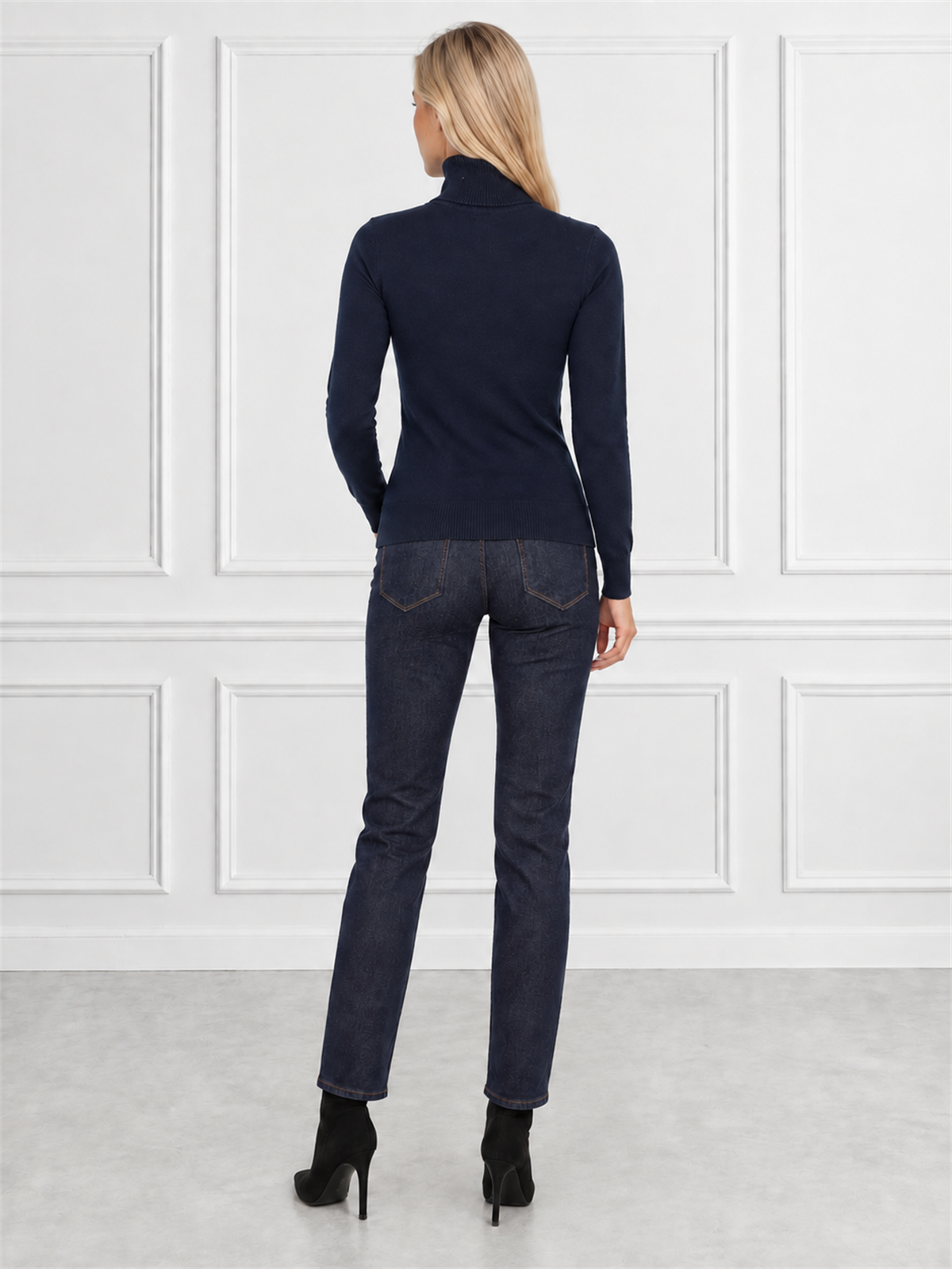 Obcisły sweter golf Granatowy - J212533