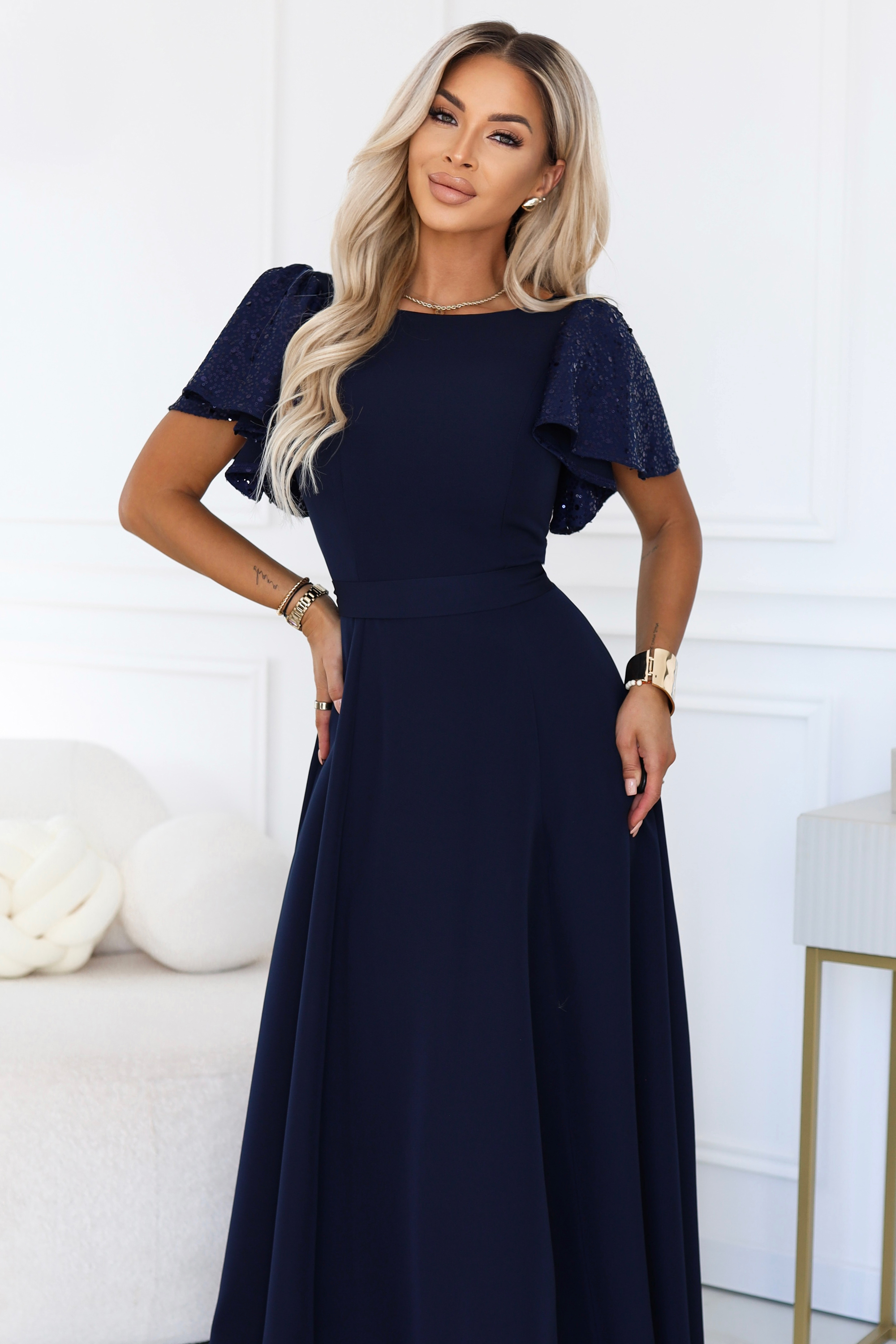 694-4 MIRELLA Elegancka rozkloszowana sukienka maxi z cekinowymi rękawkami - granatowa-8 68716 