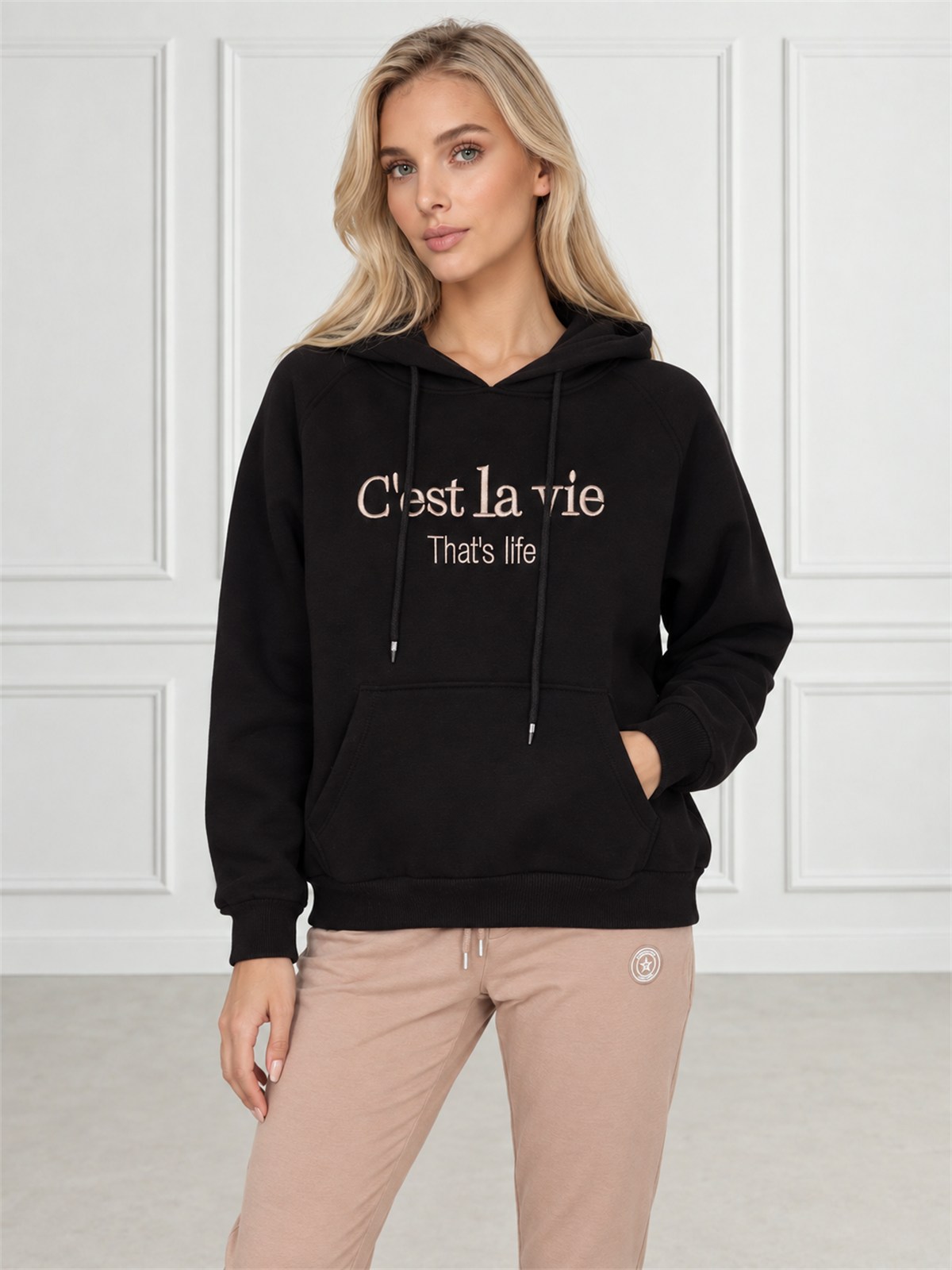 Bluza dresowa kangurka damska z kapturem Megi Czarna - W252399