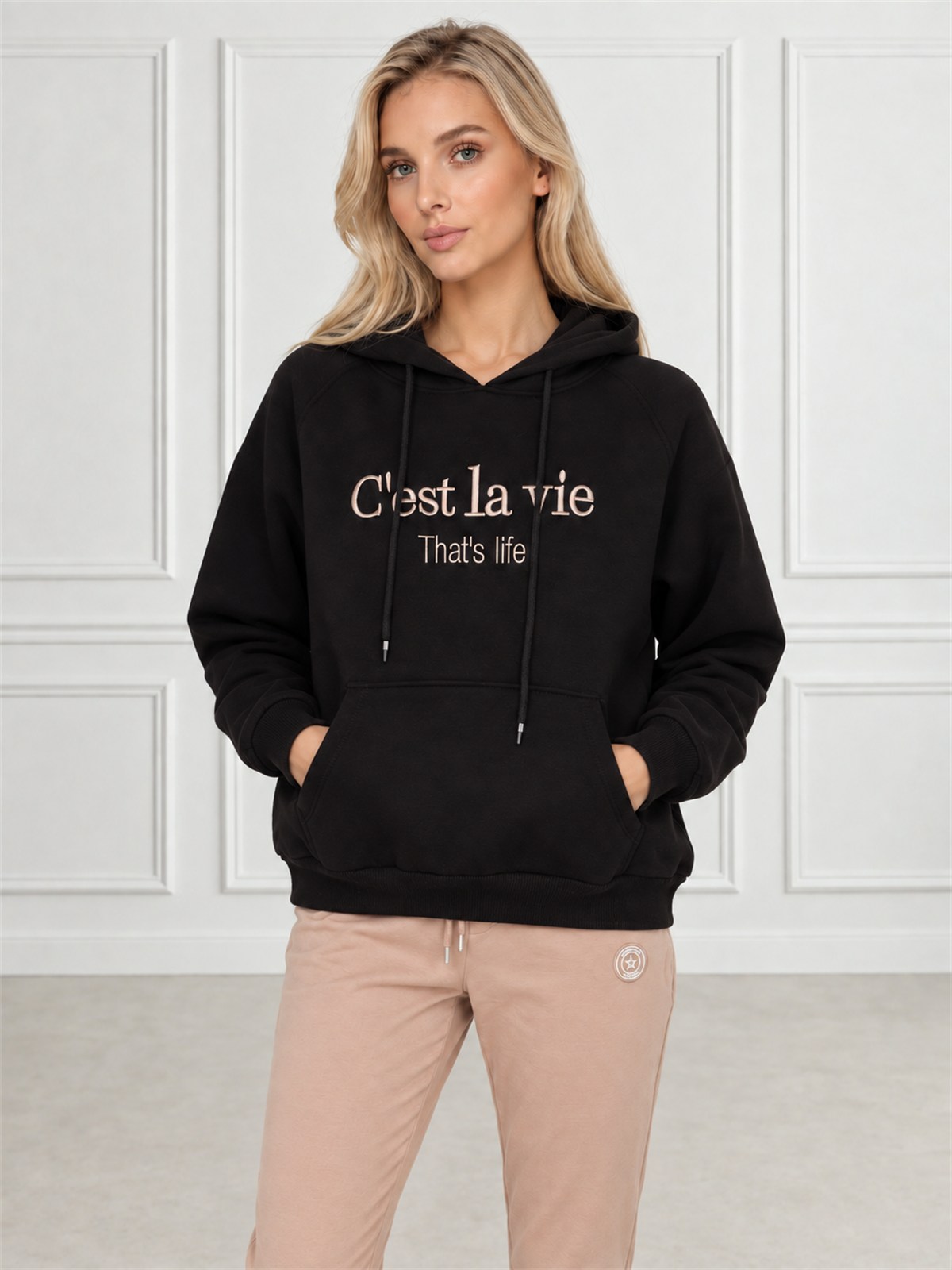 Bluza dresowa kangurka damska z kapturem Megi Czarna - W252399