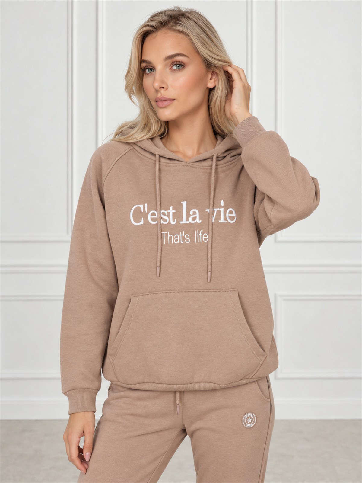 Bluza dresowa kangurka damska z kapturem Megi Beżowa - W252399
