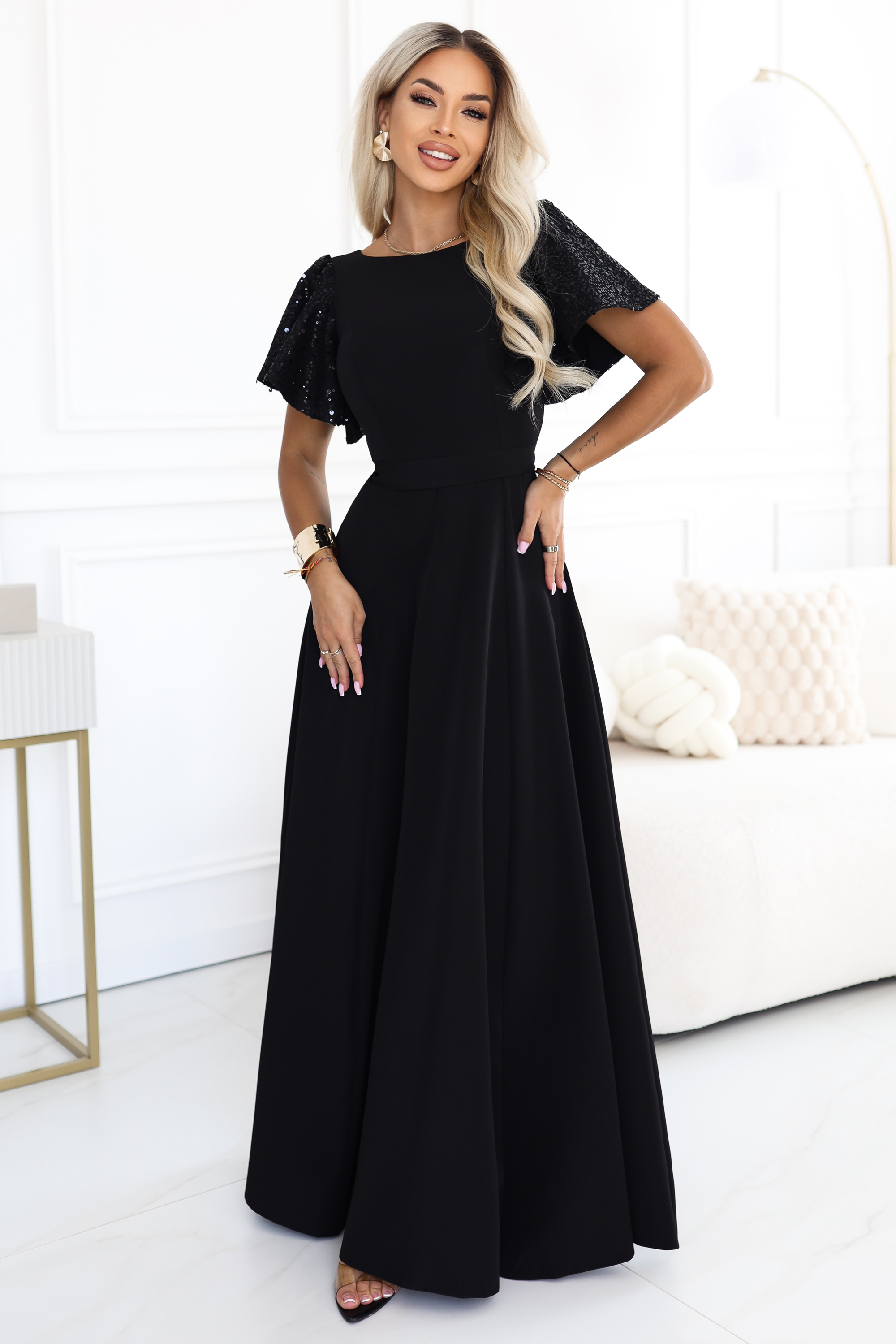 694-1 MIRELLA Elegancka rozkloszowana sukienka maxi z cekinowymi rękawkami - czarna-5 68721 