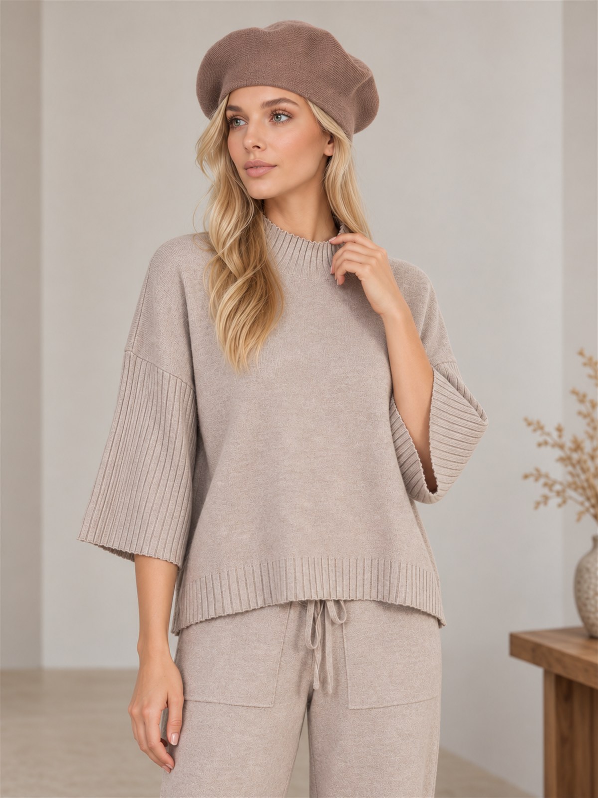 Damski beret Czapka wiskozowa ciepły miękki Cappuccino - J262131