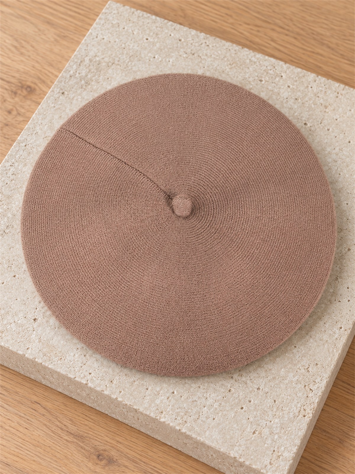 Damski beret Czapka wiskozowa ciepły miękki Cappuccino - J262131