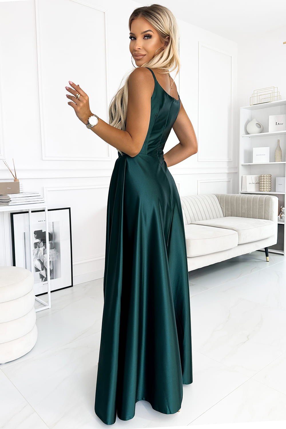 47024299-9 CHIARA elegancka maxi satynowa suknia na ramiączkach - ZIELEŃ BUTELKOWA-2