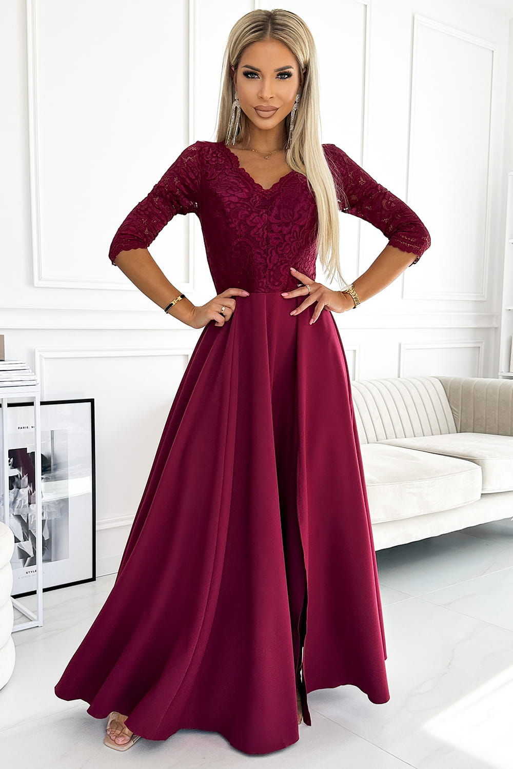 51612309-9 AMBER elegancka długa suknia maxi z koronkowym dekoltem - BORDOWA-1