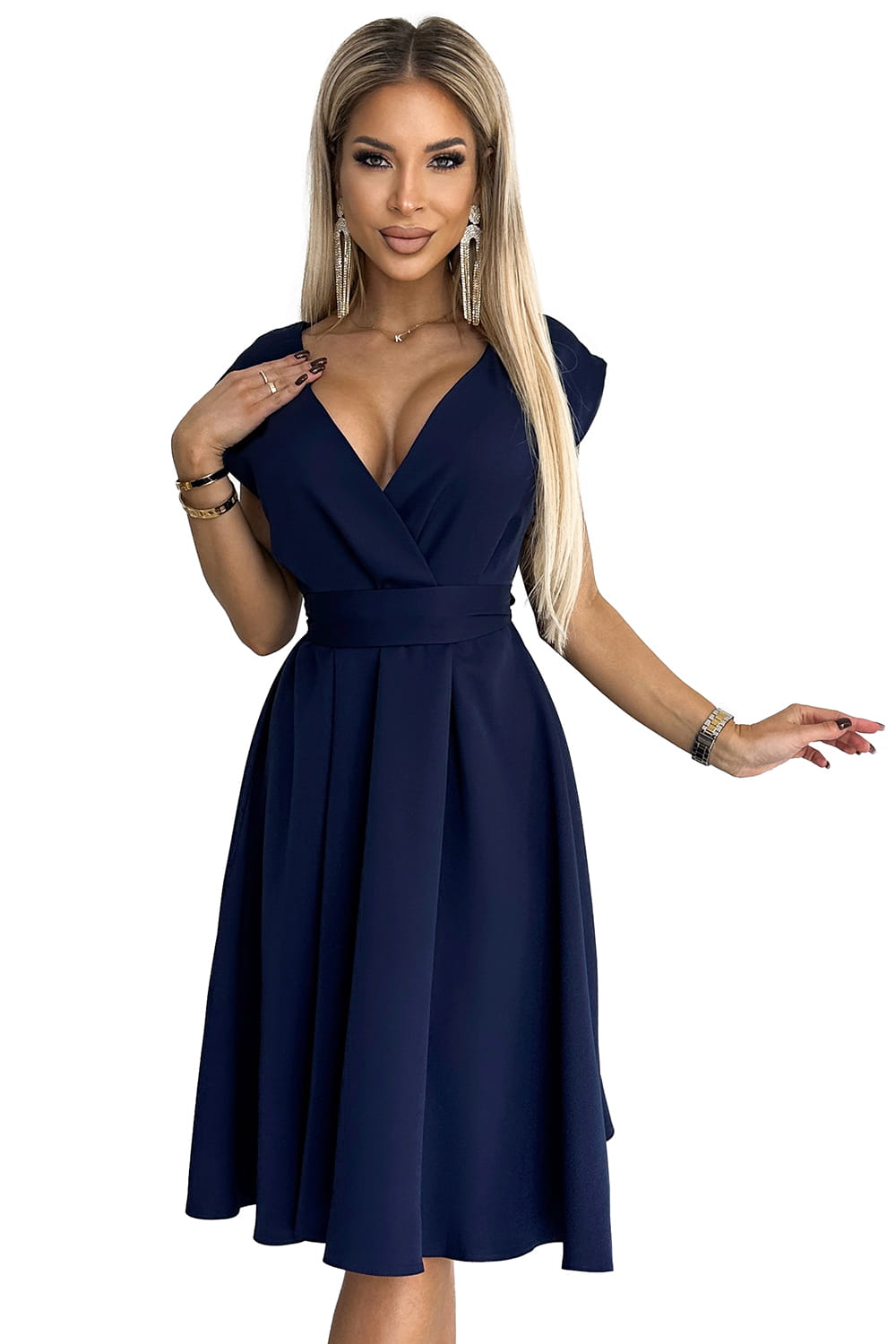 56098348-6 SCARLETT - rozkloszowana sukienka z kopertowym dekoltem - GRANATOWA-7